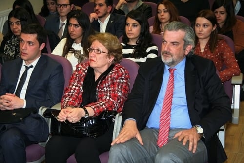 Avukatlık Özgün Ve Özgür Bir Meslektir
 - 39