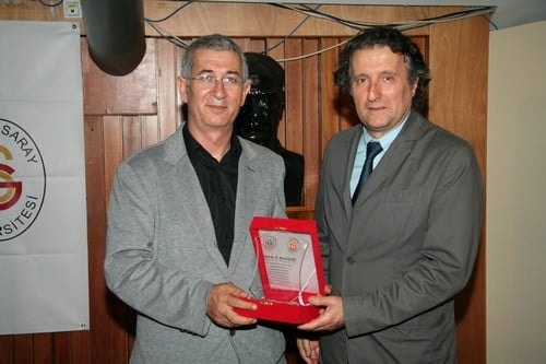 Sendikal Haklar Ve İş Sözleşmeleri Sempozyumu

 - 74