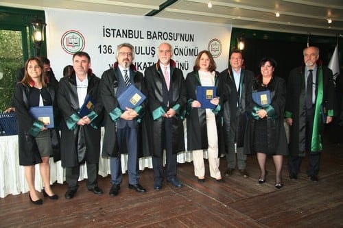 Hukuk Devleti Tesis Edilene, Yargı Bağımsız Olana Kadar, Bedeli Ve Pahası Ne Olursa Olsun Bu Mücadeleyi Birlikte Sürdüreceğiz - 122