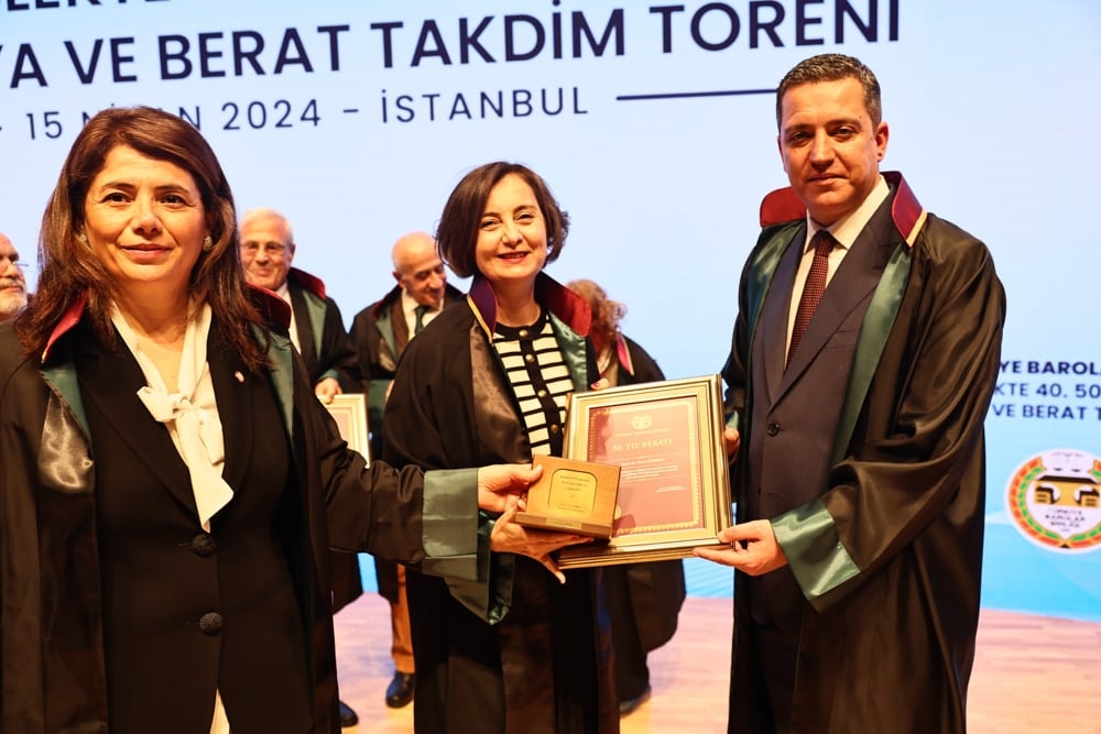 Meslekte 40, 50 ve 60 Yılını Dolduran Meslektaşlarımıza Plaket Verildi - 184