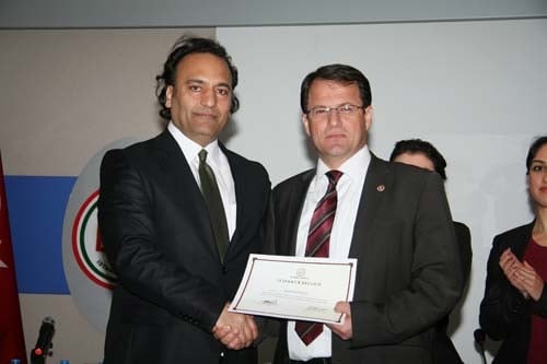 İstanbul Barosu Dış İlişkiler Merkezi Tarafından Düzenlenen
“Sınırlar Ve Sığınmacılar: Bir Suriye Örneği “ Konulu Toplantı Yapıldı - 98