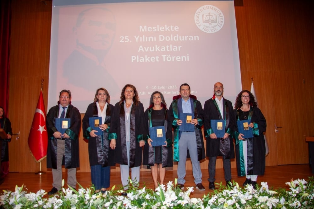 Meslekte 25, 30 ve 35 Yılını Dolduran Meslektaşlarımıza Plaket Verildi - 142