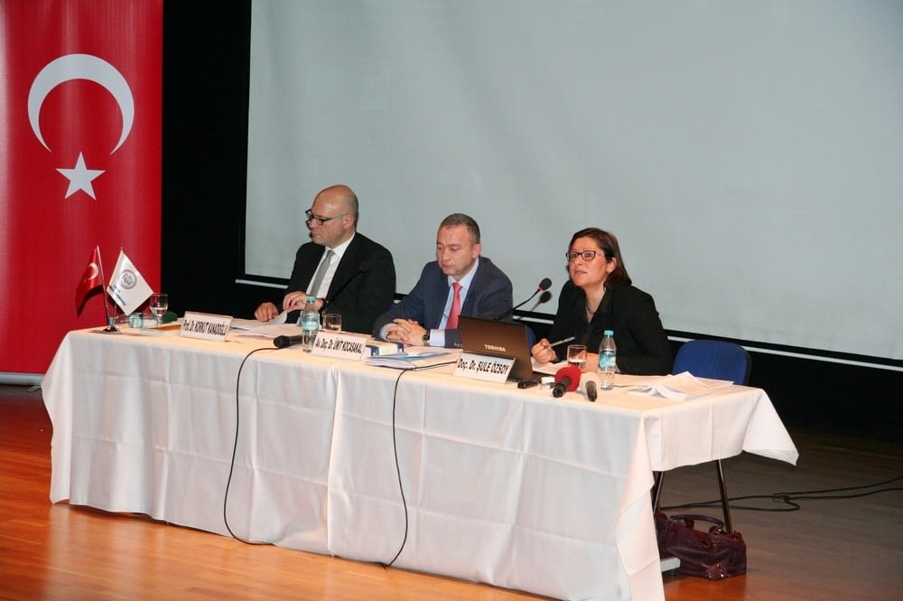 Hukuksal Gerçeklikler Bağlamında Anayasa Değişikliği - 65