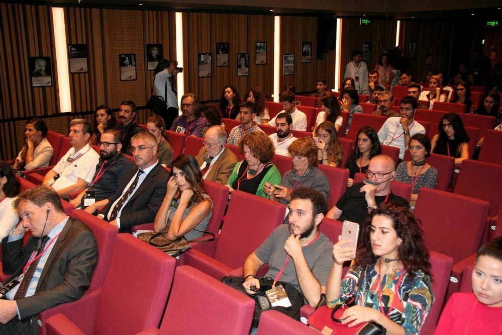 Uluslararası Konferans: ‘Ayın Karanlık Yüzü’ - 27