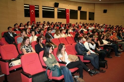 Adil Yargılamanın Teminatı Avukattır
 - 25