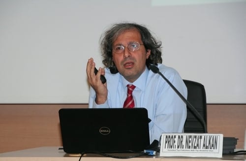 Kadın Hakları Ve Aile İçi Şiddet” Konulu Sertifika Programı Devam Ediyor
 - 88