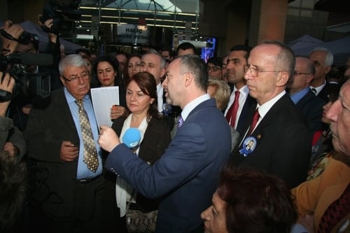 Ümit Kocasakal İstanbul Barosu Başkanlığına Yeniden Seçildi 

 - 362