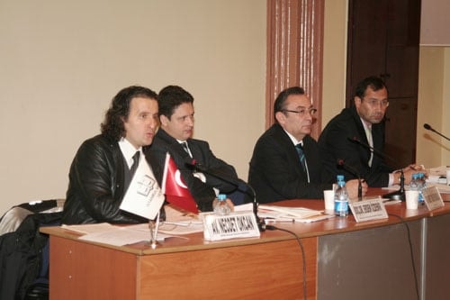 Özel İstihdam Bürolarının 
İşlevi Tartışıldı 
 - 10