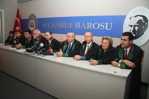 Baroya Karşı Hukuksuzlukların, Sindirme Ve Yıldırma Girişimlerinin Yoğunlaşması Üzerine İstanbul Barosu Yönetim Kurulu Olağanüstü Genel Kurul Kararı Aldı
 - 74