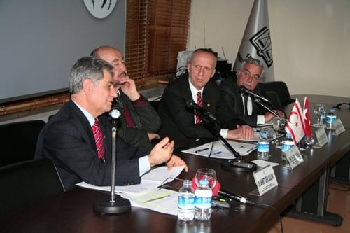 Rauf Denktaş Türk Dünyasının Kahramanıdır

 - 32