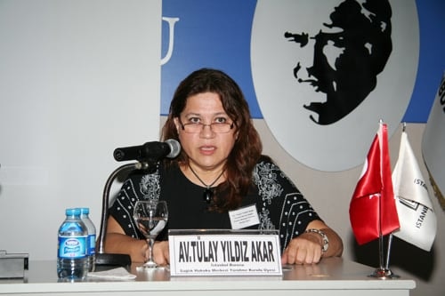 Sağlık Çalışanları, Diğerlerinden
16 Kat Daha Fazla Şiddet Görüyor - 11