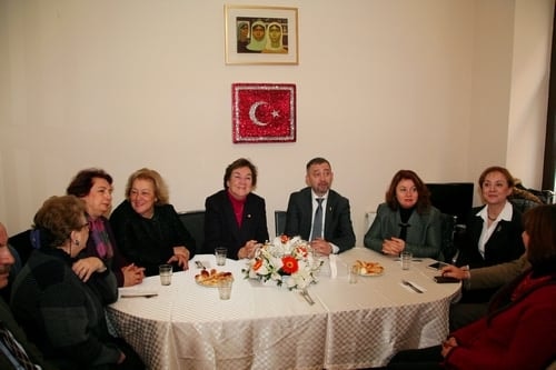 Mahmut Esat Bozkurt Hukuk Ödülü Prof. Dr. Aysel Çelikel’E Verildi
 - 6