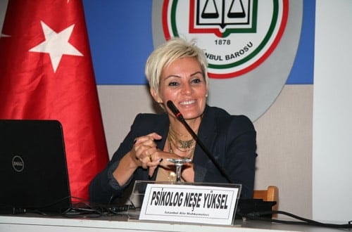 Kadın Hakları Ve Aile İçi Şiddet Konulu Sertifika Programı Devam Ediyor

 - 34