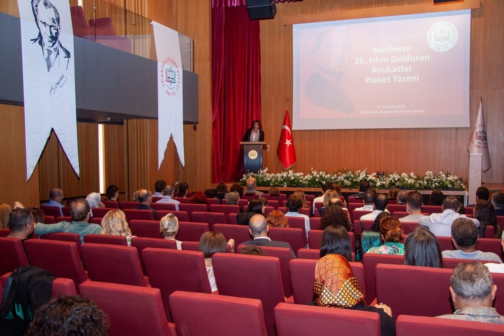 Meslekte 25, 30 ve 35 Yılını Dolduran Meslektaşlarımıza Plaket Verildi - 138