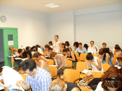 39. Dönem Hukuk İngilizcesi ve Terminoloji Derslerine Katılanlara Törenle Belgeleri Verildi - 5