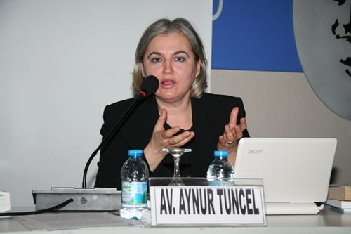 Avukata Yönelik Baskı Vatandaşa Yapılmış Sayılır

 - 20