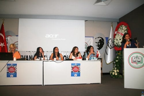 Türkiye Baroları Hayvan Hakları 1. Kurultayı
İstanbul’Da Yapıldı
 - 32