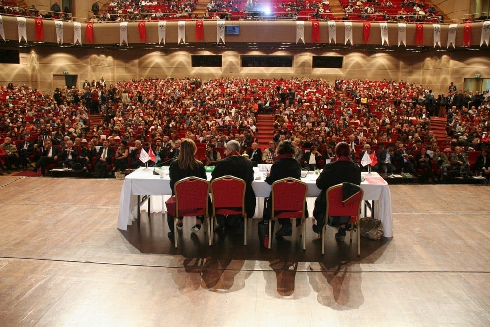 Başkan Durakoğlu Güven Tazeledi - 296