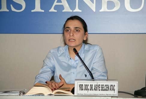 Kadın Hakları Ve Aile İçi Şiddet Semineri Devam Ediyor

 - 13