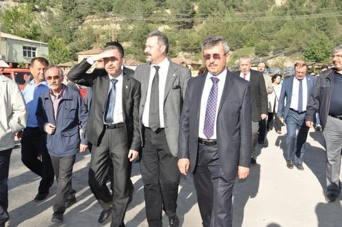 İstanbul Barosu Başkan Ve Yönetim Kurulu Üyeleri, Acıyı Paylaşmak, İncelemelerde Bulunmak İçin Soma’Daydı

 - 91