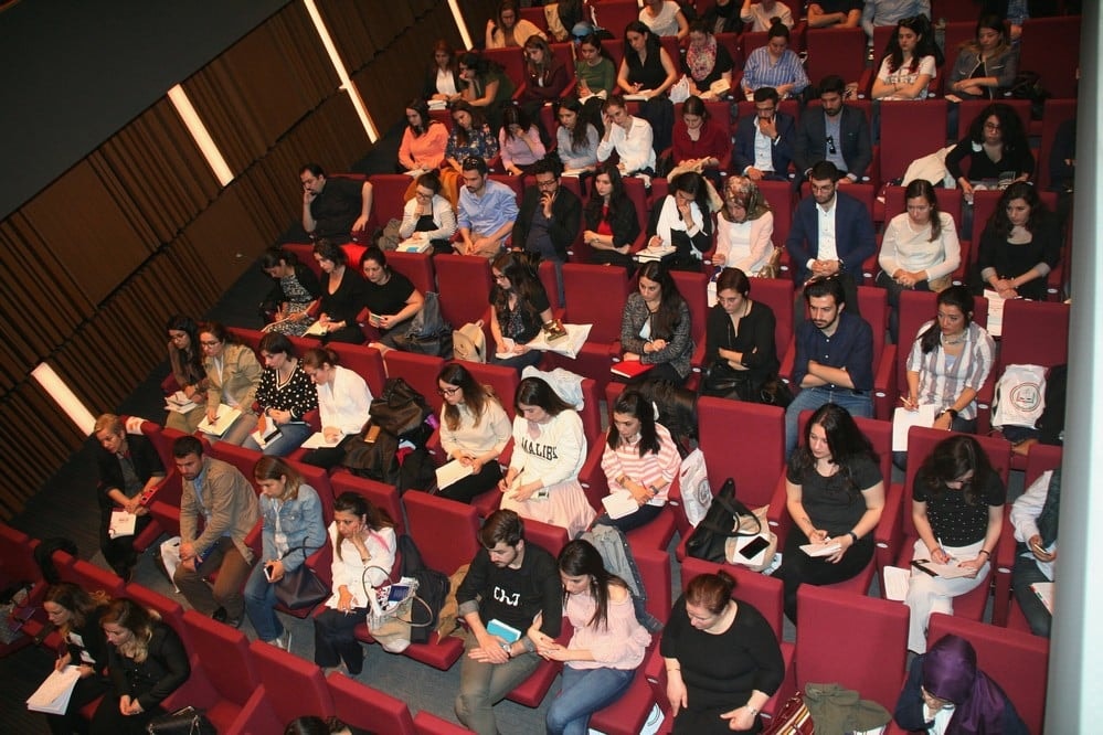 Kadın Hakları ve Aile İçi Şiddet Konulu Sertifika Programı Devam Ediyor - 13