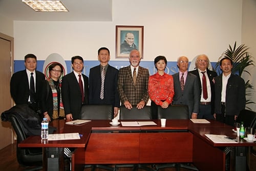 Hangzhou Intermedıate People’S Court Yargıçlarının Ziyareti

