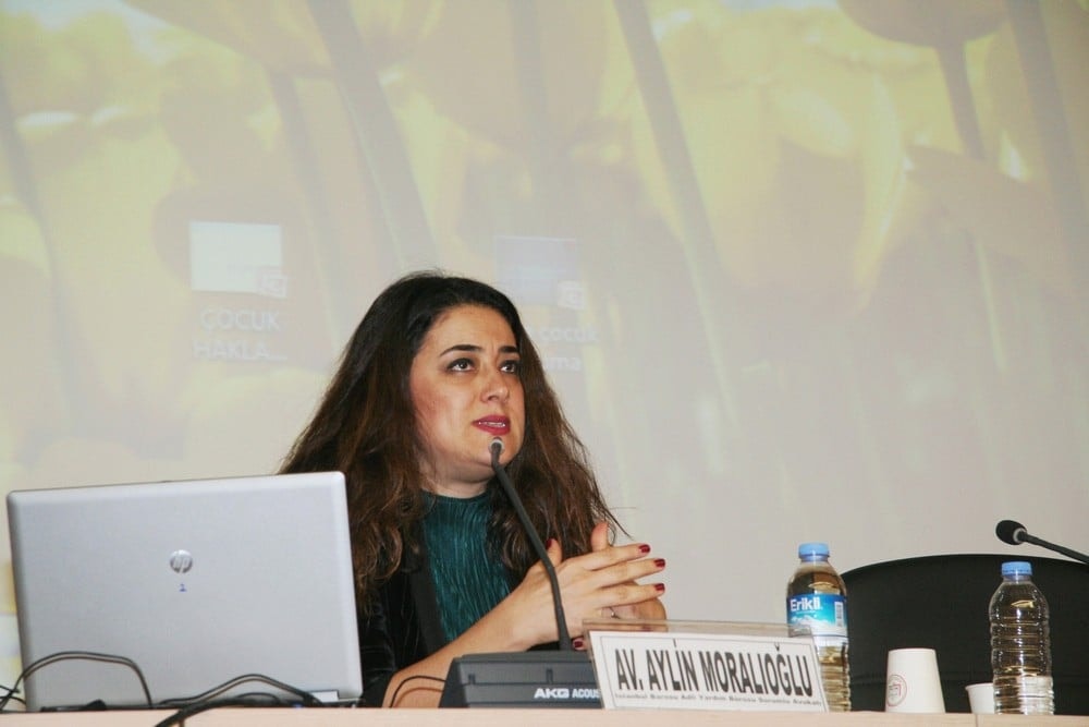 Kadın Hakları ve Aile İçi Şiddet” Konulu Sertifika Programı Devam Ediyor - 25