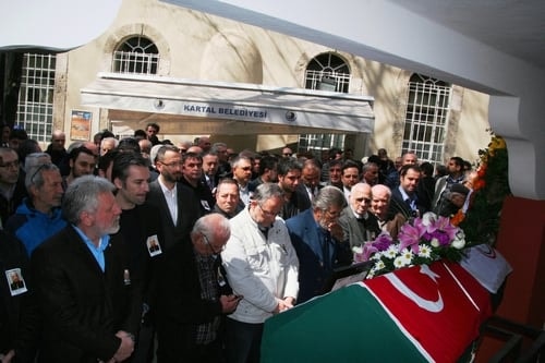 Örnek İnsan Av. Ekrem Erdal Üner’İ Son Yolculuğuna Uğurladık
 - 34