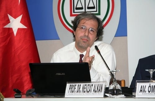 Mobbing Bir İnsan Hakları İhlalidir
 - 30