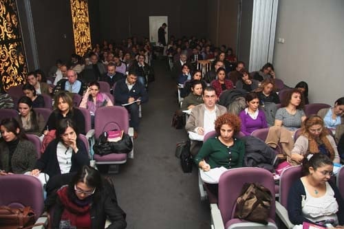 Kadın Hakları Ve Aile İçi Şiddet Semineri Devam Ediyor

 - 10