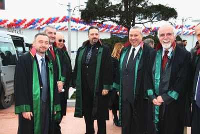 5 Nisan Avukatlar Gününü Kutlamıyoruz

 - 4