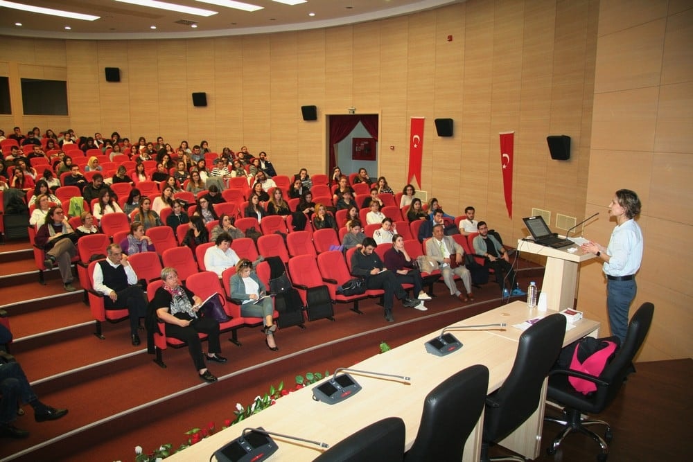 Kadın Hakları ve Aile İçi Şiddet” Konulu Sertifika Programı Devam Ediyor - 54