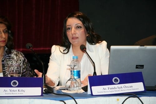 En Fazla Şiddete Sağlık Personeli Uğruyor

 - 44