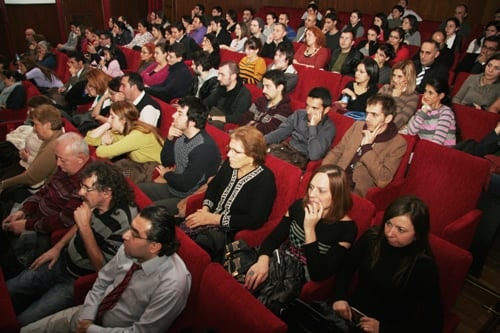 Adam Adamdır

 - 14