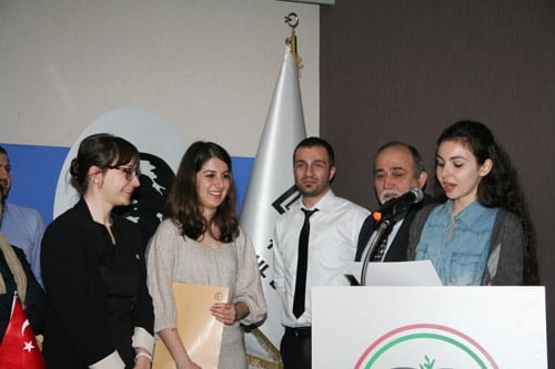 27. Dönem Hukuk İngilizcesi Ve Terminolojisi Derslerini Tamamlayan Avukat Ve Stajyer Avukatlara Katılım Belgeleri Verildi - 9