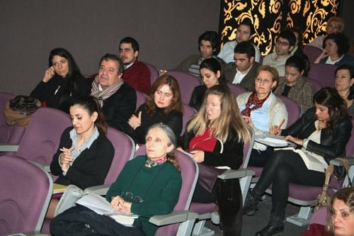 “Kadın Hakları Ve Aile İçi Şiddet” Konulu Sertifika Programı

 - 54