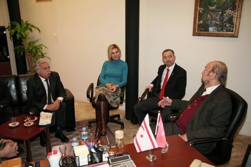 Rauf Denktaş Türk Dünyasının Kahramanıdır

 - 50