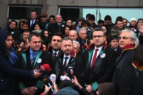 Hukuk Silah, Polis Yargı Olamaz!
 - 8