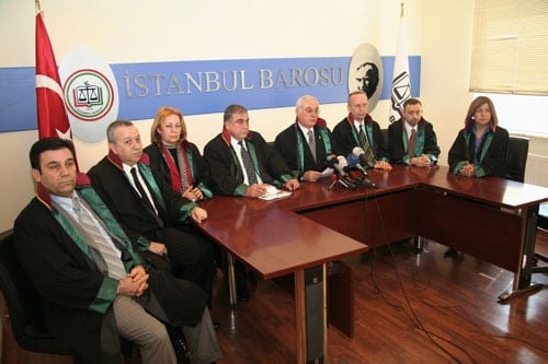 Anayasa Değişiklikleri Hukuk Devletine 
Darbe Niteliğindedir - 4