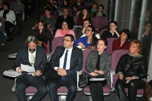 Sağlık Hukukunda Aydınlatılmış Onam
 - 12