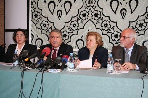 Tbb Başkanı Özok: “Sorun Türban Değil, Dinin Siyasallaştırılmasıdır”  - 2