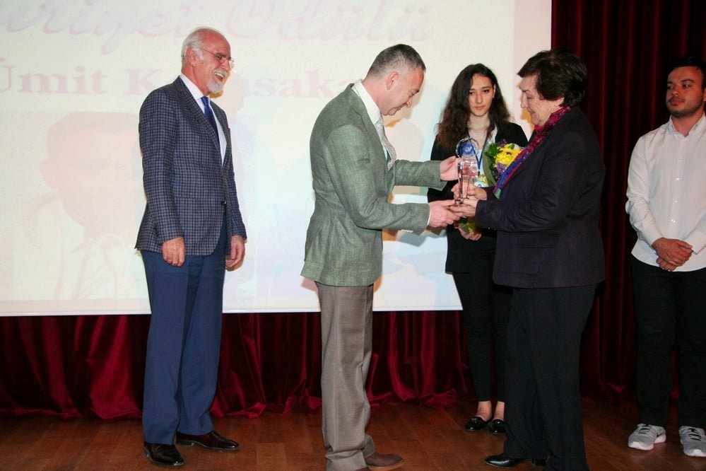 Çağdaş Yaşam Cumhuriyet Ödülü Ümit Kocasakal’a Verildi - 71