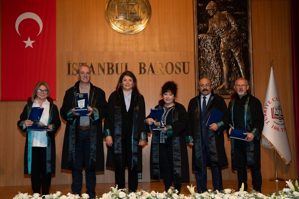 Meslekte 25, 30 ve 35 Yılını Dolduran Meslektaşlarımıza Plaket Verildi - 83