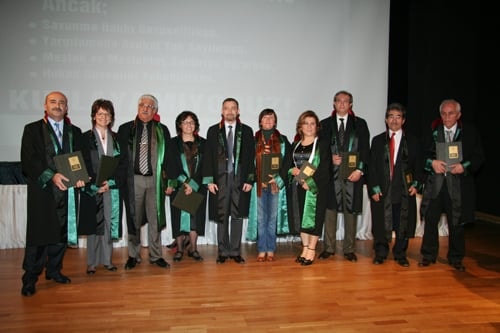 Mesleklerinde 25, 30, 35 Yılını Tamamlayan Meslektaşlarımıza Plaket Verildi - 40