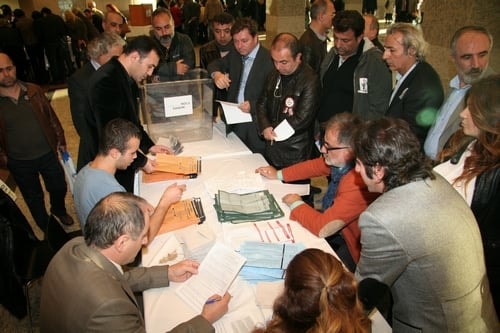 Ümit Kocasakal İstanbul Barosu Başkanlığına Yeniden Seçildi 

 - 316