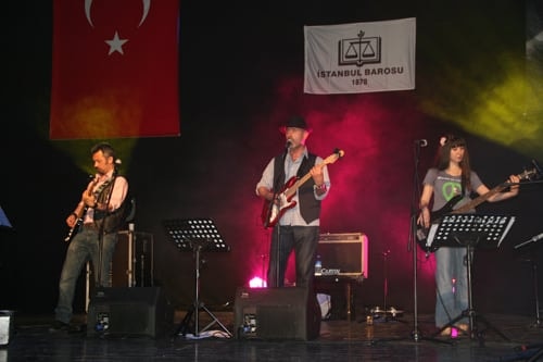 Seyyah 4 Haziran 2012'De Konser Verdi
 - 7