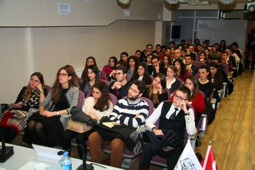 Avukatlar, Kurtçuklardan Muhteşem Kelebekler Yapmayı Becerenlerdir

 - 16