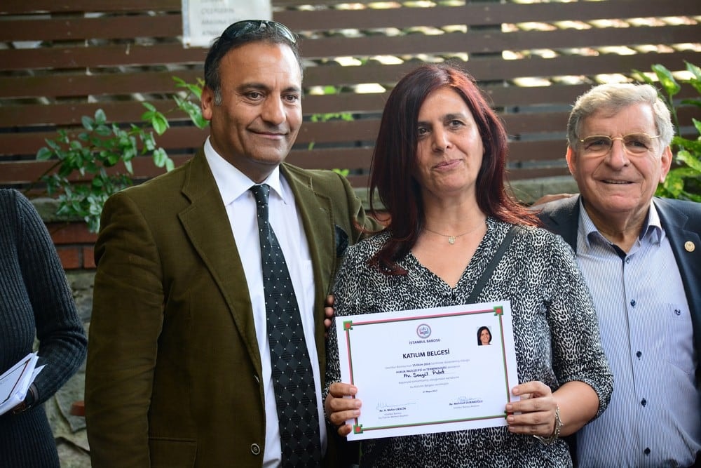 36. Dönem Hukuk İngilizcesi Ve Terminoloji Derslerine Katılanlara Törenle Belgeleri Verildi - 23