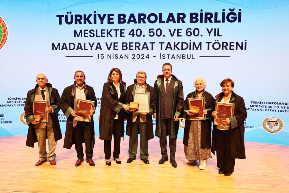 Meslekte 40, 50 ve 60 Yılını Dolduran Meslektaşlarımıza Plaket Verildi - 168