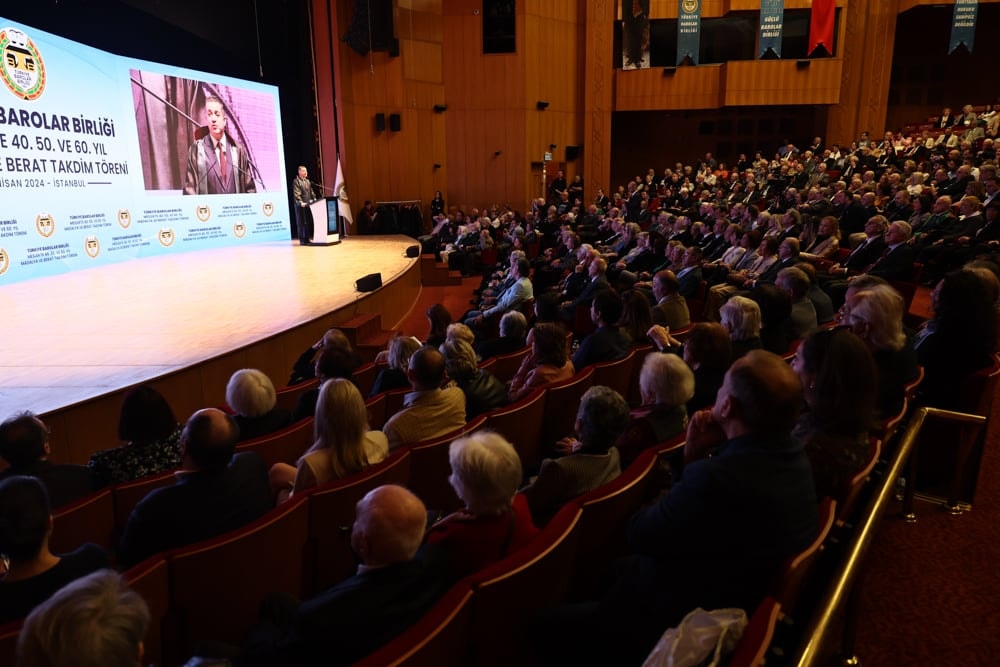 Meslekte 40, 50 ve 60 Yılını Dolduran Meslektaşlarımıza Plaket Verildi - 28